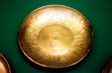 Fenicisk bronsskål från Nimrud, Assyrien, 800-talet f.Kr