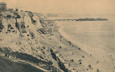 Pier and Sands från Dudley Chine Boscombe Pier på avstånd, 1929