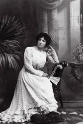 Porträtt av Antonina Dronk, c1900-c1908