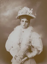 Porträtt av kejsarinnan Alexandra Fyodorovna, hustru till tsar Nicholas II av Ryssland 1872-1918