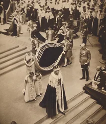Queen Mary lämnar den 12 maj 1937
