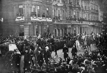 Drottning Victorias begravningståg passerade genom London, 1901