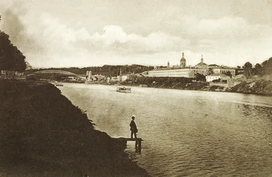 Järnvägsbron och Novodevichy Convent New Maidens Convent, Moskva, Ryssland, 1910-talet
