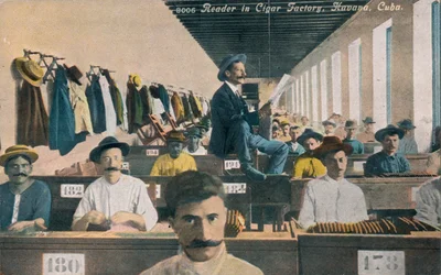 Läsare i Cigar Factory, Havanna, Kuba, c1910-talet