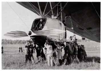 Bakre gondol, Zeppelin LZ 127 Graf Zeppelin, 1933