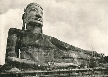 Lutande Buddha, Wingaba, Rangoon, 1900.