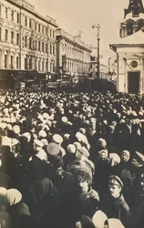 Revolutionära folkmassor på Tverskaya, Moskva, Ryssland, c1905-c1917