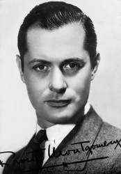 Robert Montgomery 1904-1981, amerikansk skådespelare och regissör, c1930-c1940-talet. Signerat fotografi