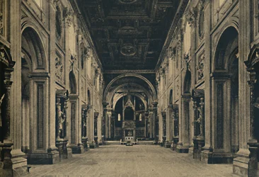 Roma - Huvudskeppet i basilikan St. John Lateran Borromini, båge. 1650, 1910