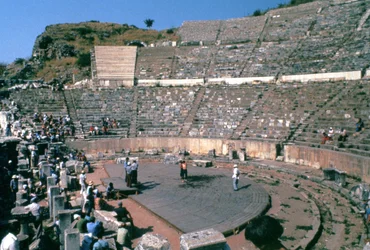 Romerska teatern, 41-54 e.Kr