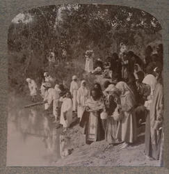 Ryska kvinnor som håller tjänst på Jordans strand, ca 1900