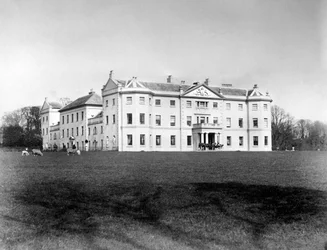 Saltrams hus, c1882