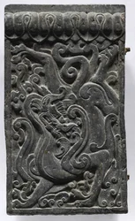 Sektion av en kistplattform: Dragon, 550-577.