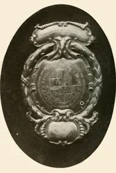 Silver frontlet, med engelskt vapen, 1677, 1937.