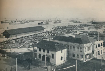 Singapores hamn är alltid full av fartyg av många typer och nationaliteter, 1937