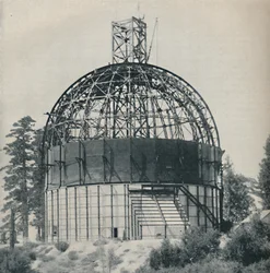 Skeleton Dome för att hysa en astronomisk mammut, c1935