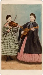Liten metier: porträtt av musiker på gitarr och fiol, Venedig. 1800-tal Tryck på kartong Dim. 10,5x6 cm