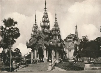 Södra ingången till Shwedagon Pagoda, Yangon, 1900.