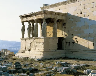 Södra sidan av templet Erechtheion, Akropolis i Aten. Fotografera.