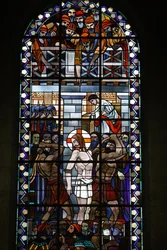 Målat glas i Notre Dame du Rosaire katolska kyrkan: Christ