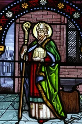 Fönster i målat glas. Saint Eligius, Toucy, Frankrike