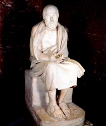 Staty av sittande man som sägs vara Herodotus, antik grekisk historiker