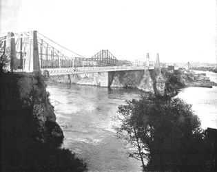 Suspension and Cantilever Bridges, St John, New Brunswick, Kanada, c1900.