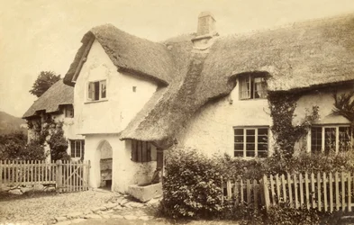Halmtak stuga, Lustleigh, Devon.