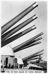 De 16 tums kanonerna från slagskeppet HMS Rodney, 1937
