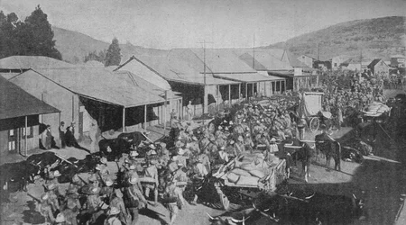 Den brittiska armén marscherar genom gatorna i Pretoria, 1902