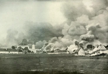 Förstörelsen av en polsk by, 1919.