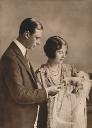 Hertigen och hertiginnan av York vid dopet av prinsessan Elizabeth, 1926