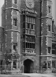 Ingången till Cloisters Under Luptons Tower, 1926