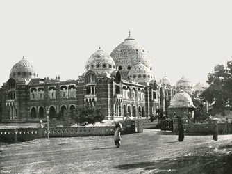 The Great College, Baroda, Indien, 1895.