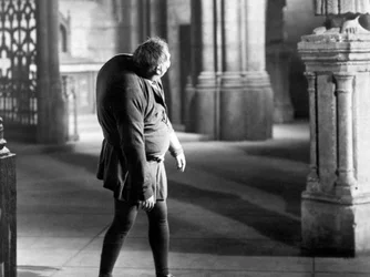 Hunchbacken från Notre Dame i regi av William Dieterle