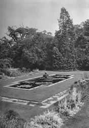 The Lily Basin, The White Lodge, Richmond, 1926