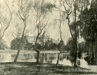 Museet. Melbourne University, 1901.