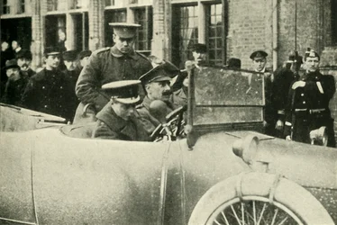 Prinsen av Wales i Flandern, första världskriget, december 1914, 1920.