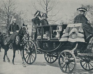 Det kungliga paret återvänder från klostret, 1923, 1937.