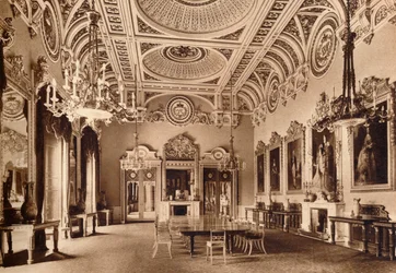 The State Dining Room, Buckingham Palace, 1935