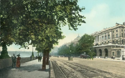 The Thames Embankment och Somerset House, London, c1915.