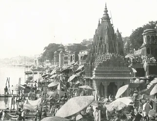 Vishnu-dammen och Ghat, Benares, Indien, 1895.