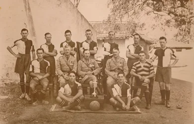 Young Soldiers Football Team i den första bataljonen, Queens Own Royal West Kent Regiment. P