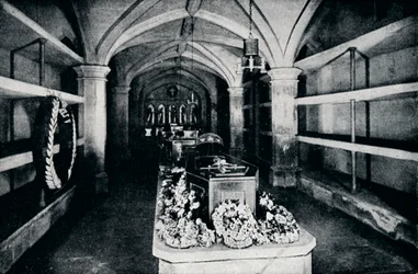 Kryptan under koret i Sankt Georgs kapell, Windsor Castle, 1910 1911