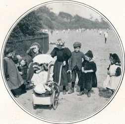 Den lilla mamman, Regents Park, London, c1900 1901
