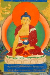 tibetansk buddhism; färgglad väggmålning föreställande Buddha i meditation; Bhumisparsha Mudra; Bhumisparshamudra kallar moder jord; Palace of Panchen Lama; Tashilhunpo kloster; Shigatse; Himalaya; Tibets autonoma region; Folkrepubliken Kina; Asi