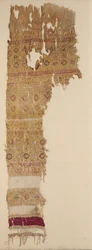 Tiraz med guillocherad band och lugg, 1100-tal.