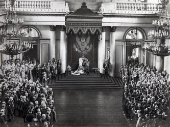 Tsar Nicholas II talar vid invigningen av den första duman, St Petersburg, Ryssland, 27 april 1906