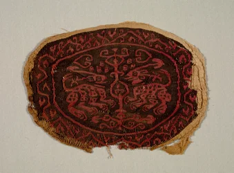 Två konfronterade djur från en tunika, 700-800-tal.