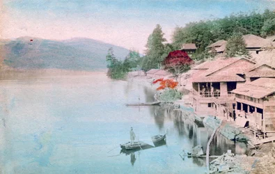 By vid vattnet, Japan
